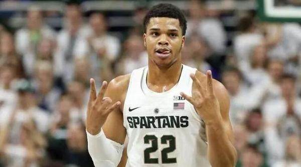 防守端积极 防守端积极