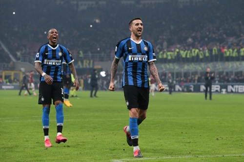 时的出球瑕 时的出球瑕